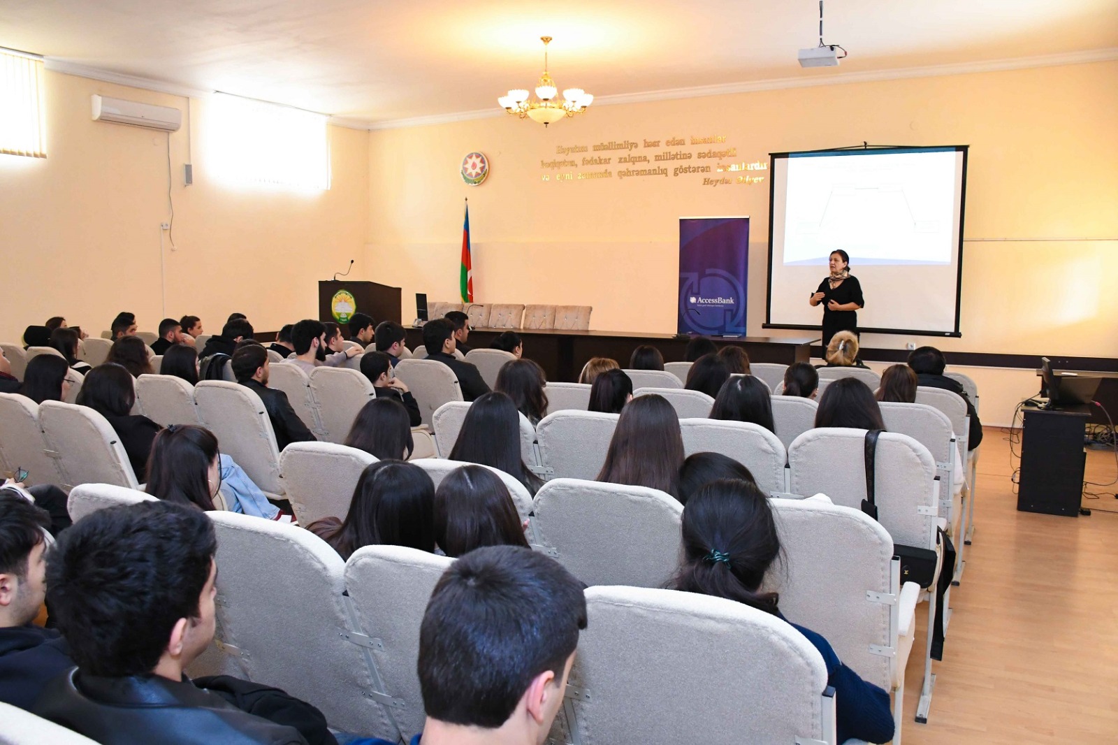 AccessBank ADAU-nun tələbələri üçün təqdimat keçirdi (FOTO)